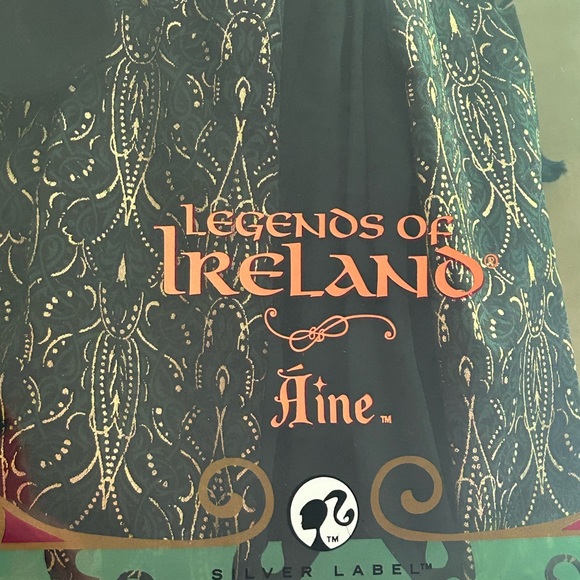 Legends of Ireland Aine Barbie - Picture 4 of 6